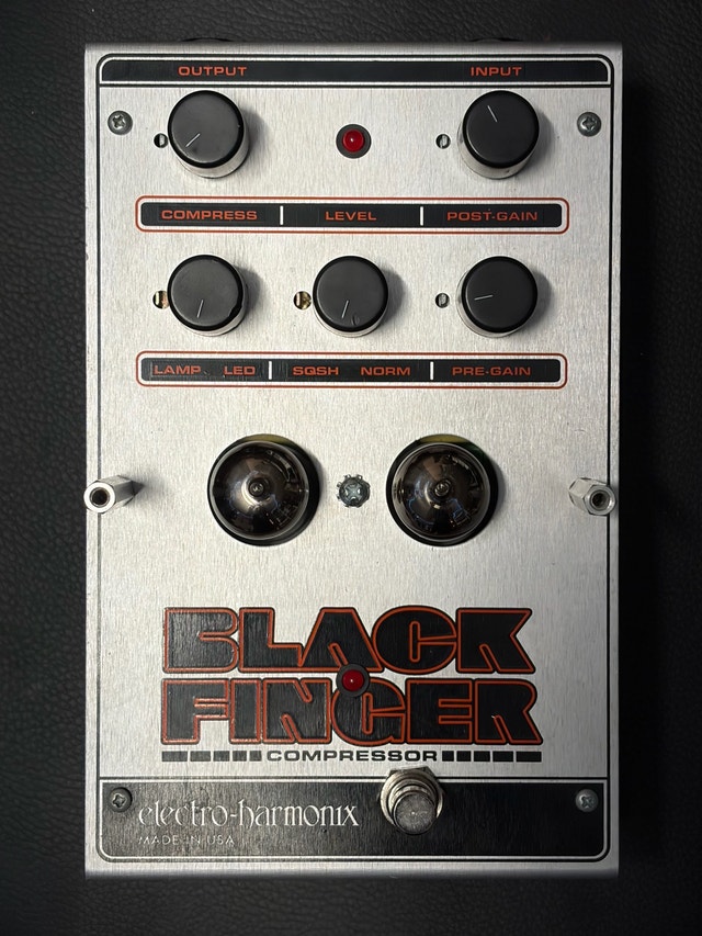 Electro Harmonix Black Finger Compressor