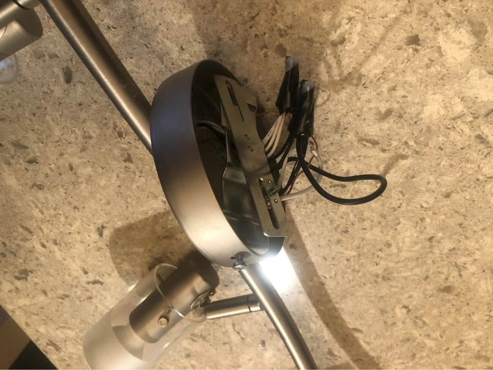 Light fixture - photo 2
