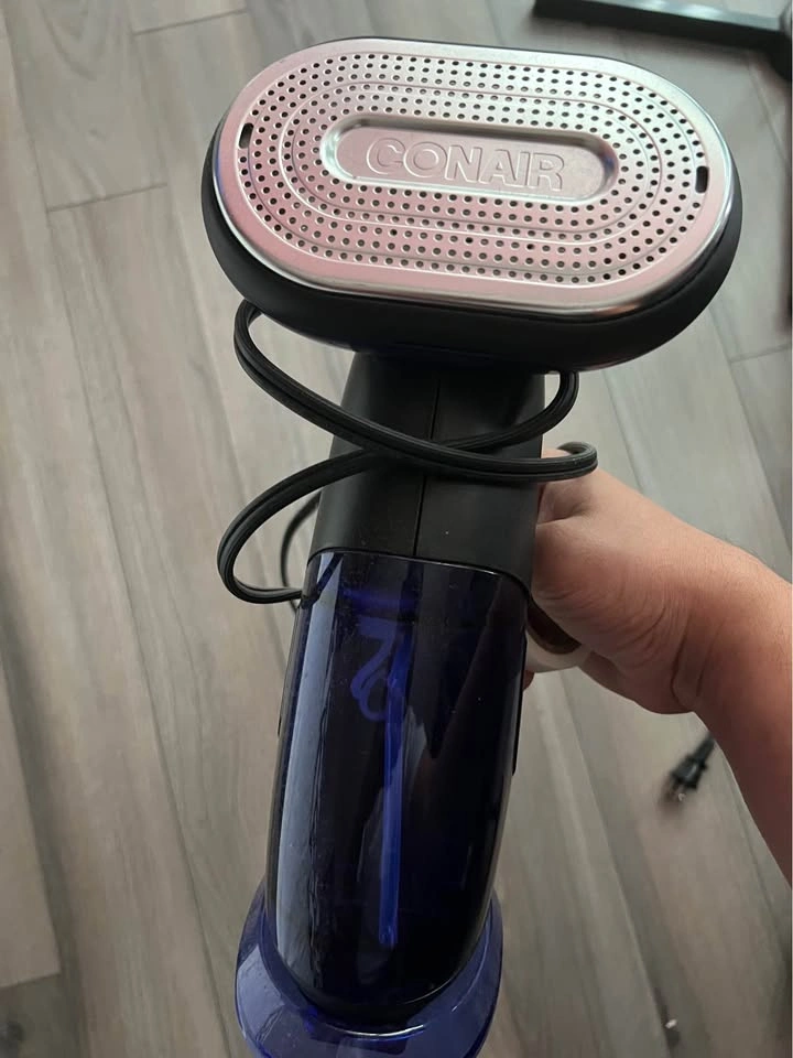 Conair GS108C Extreme Steam Handheld & Iron 2-in-1 Steamer - photo 2