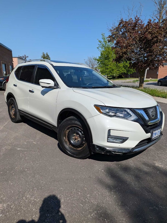 2017 Nissan Rogue SL Safety Certified Fully Serviced - photo 3