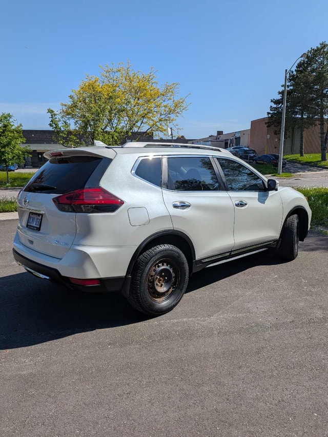 2017 Nissan Rogue SL Safety Certified Fully Serviced - photo 4
