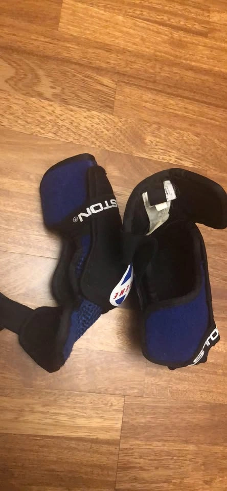 Hockey elbow pads - photo 2