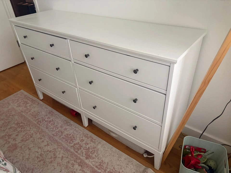 6-Drawer White Dresser - photo 3