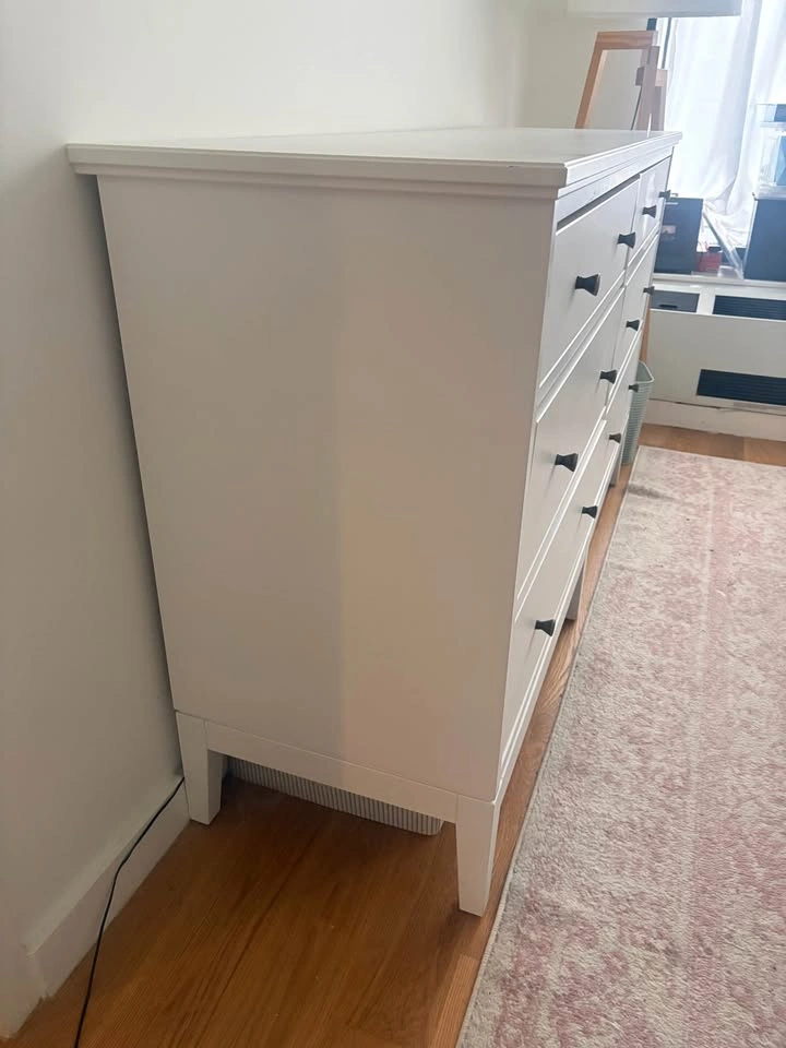 6-Drawer White Dresser - photo 4