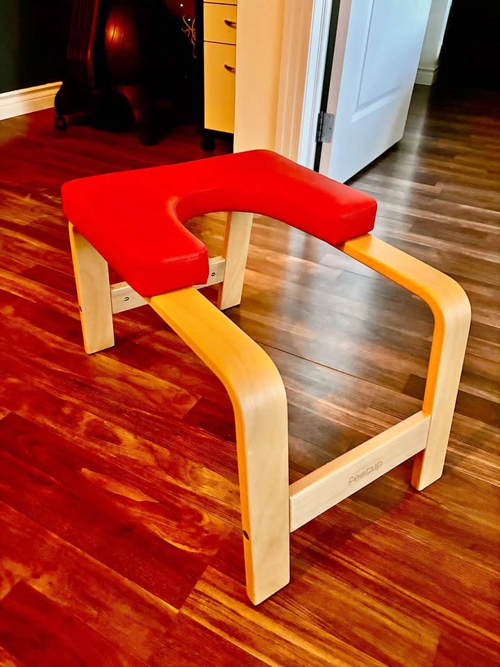Feetup Red Yoga Inversion Bench