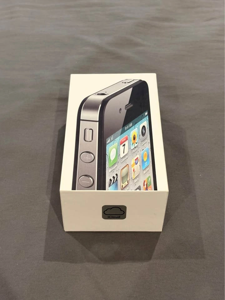 iPhone 4S - 16GB - photo 2