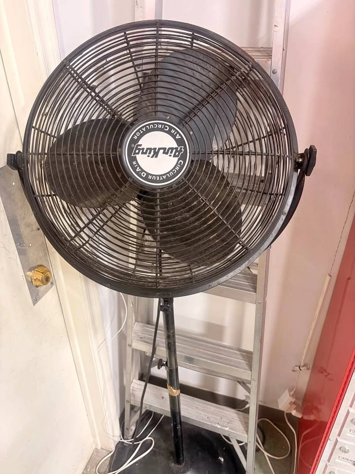 Air King Air Circulator Stand Industrial Fan 25inch