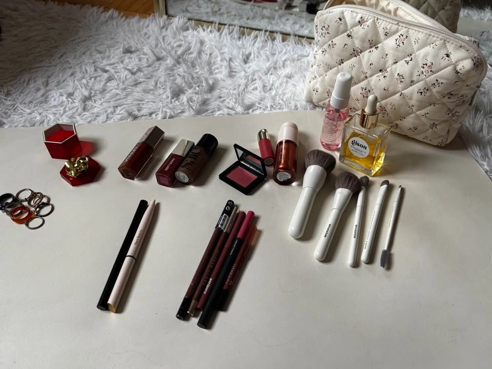BUNDLE Makeup Lot Fenty Beauty Rare Beauty Haus Labs Morphe Brus - photo 2