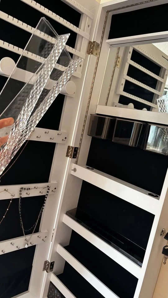 Mirror Jewelry Cabinet - photo 3