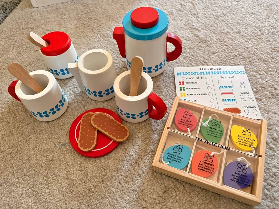 Melissa & Doug Wooden Tea Set