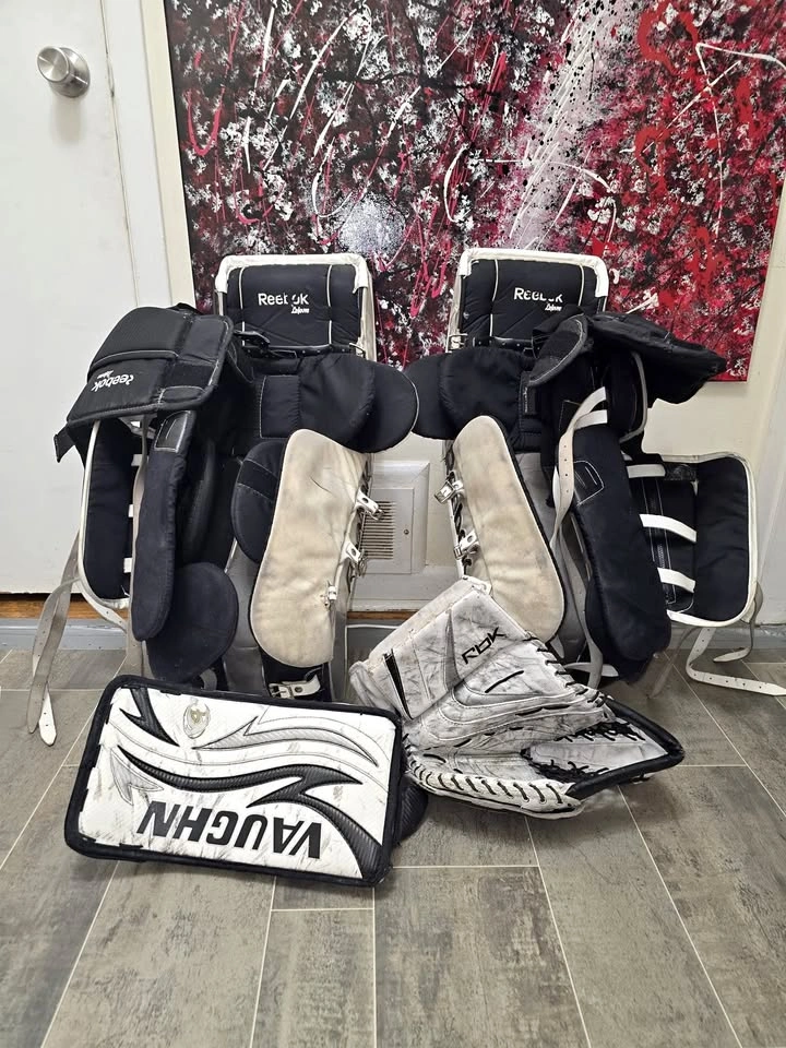 350$ Goalie Set Size 33+1 Reebok Revoke PZ