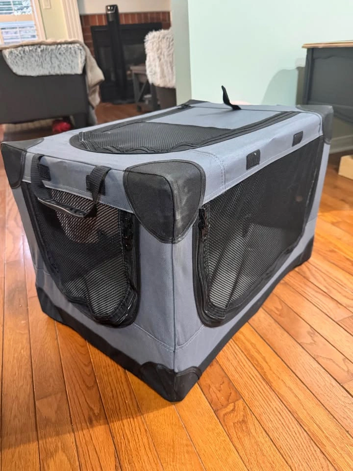 Brand New 24" Collapsible Soft Dog Crate (Grey) - photo 5