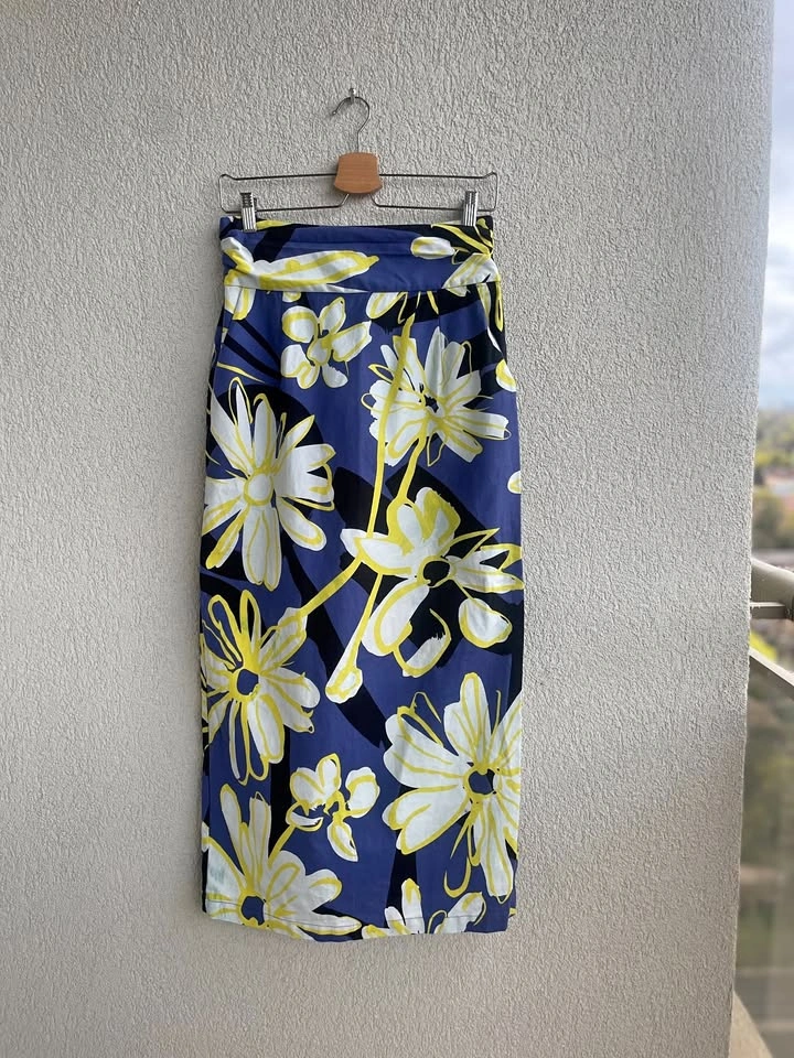 WHIT Two (Anthropologie) Floral Skirt Size 8