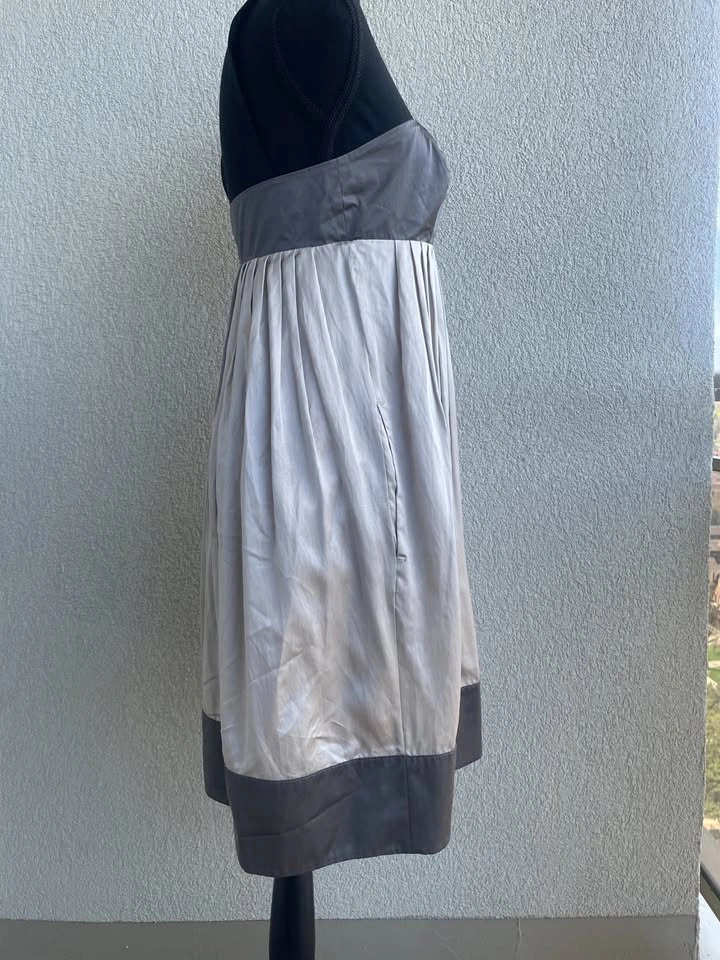 Club Monaco Silk Blend Dress – Size 2 | Elegant Grey Pleated Dre - photo 3
