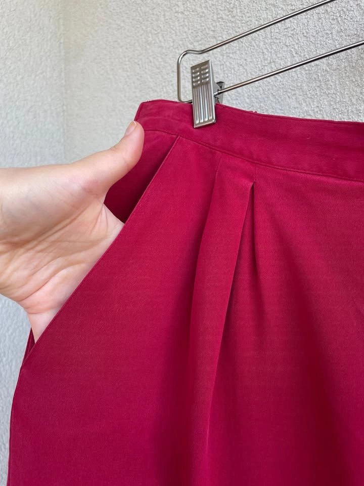 Size 16 100% Silk Pleated Tapered Pants - photo 2