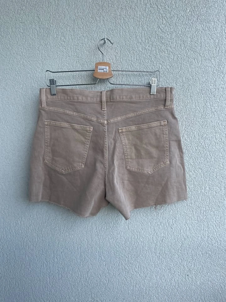 Size 31 GAP High Rise Beige Denim Shorts - photo 2