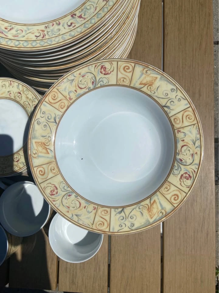 Fine China Dinnerware Set by TopChoice - photo 5