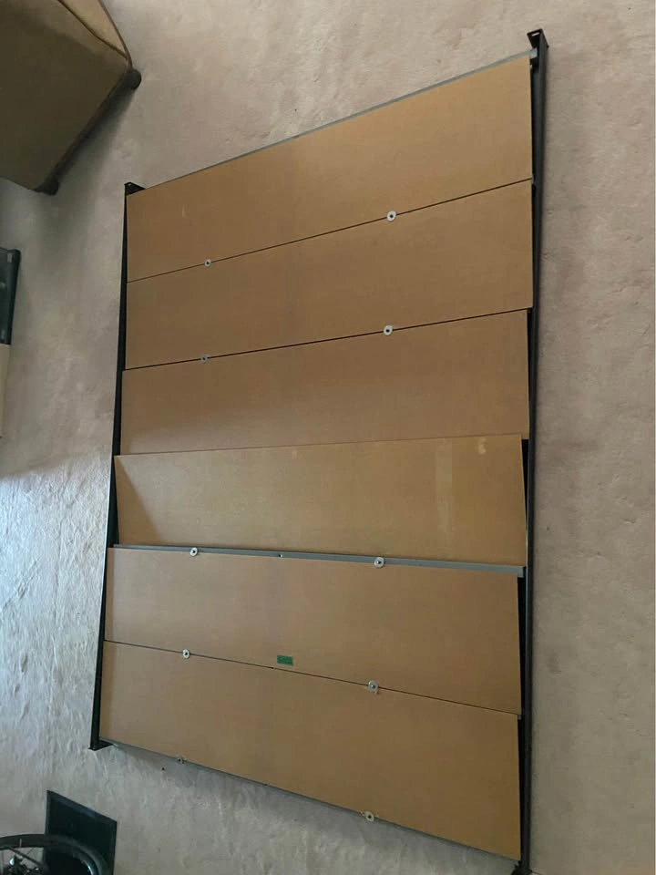 Metal bed frame - photo 2