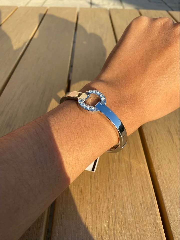 Elegant Silver Bracelet - photo 4