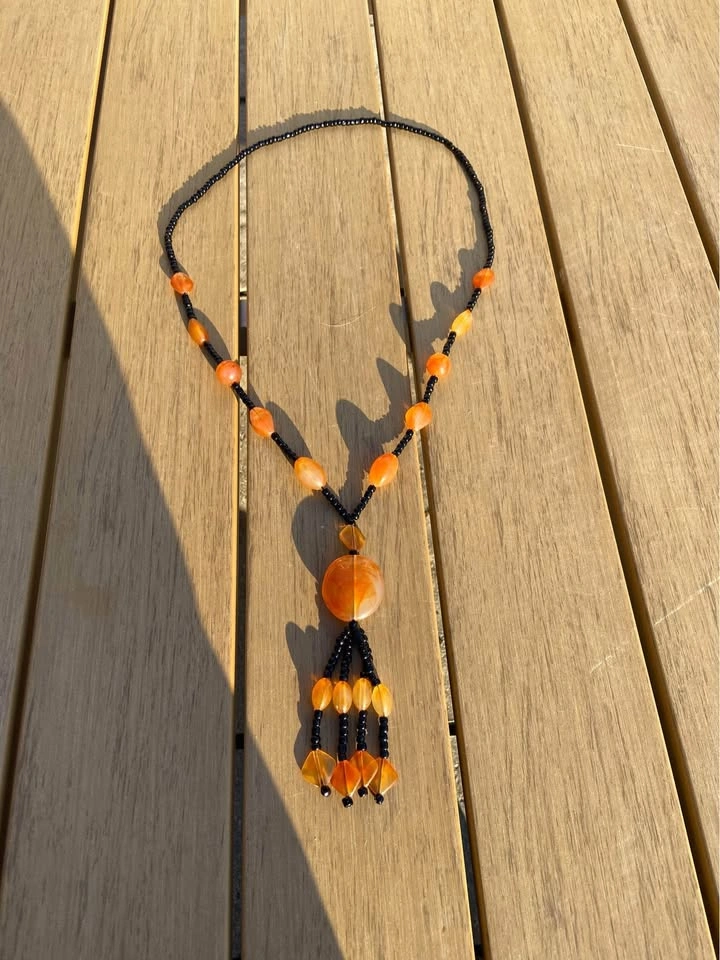 Orange and Black Beaded Necklace - photo 4
