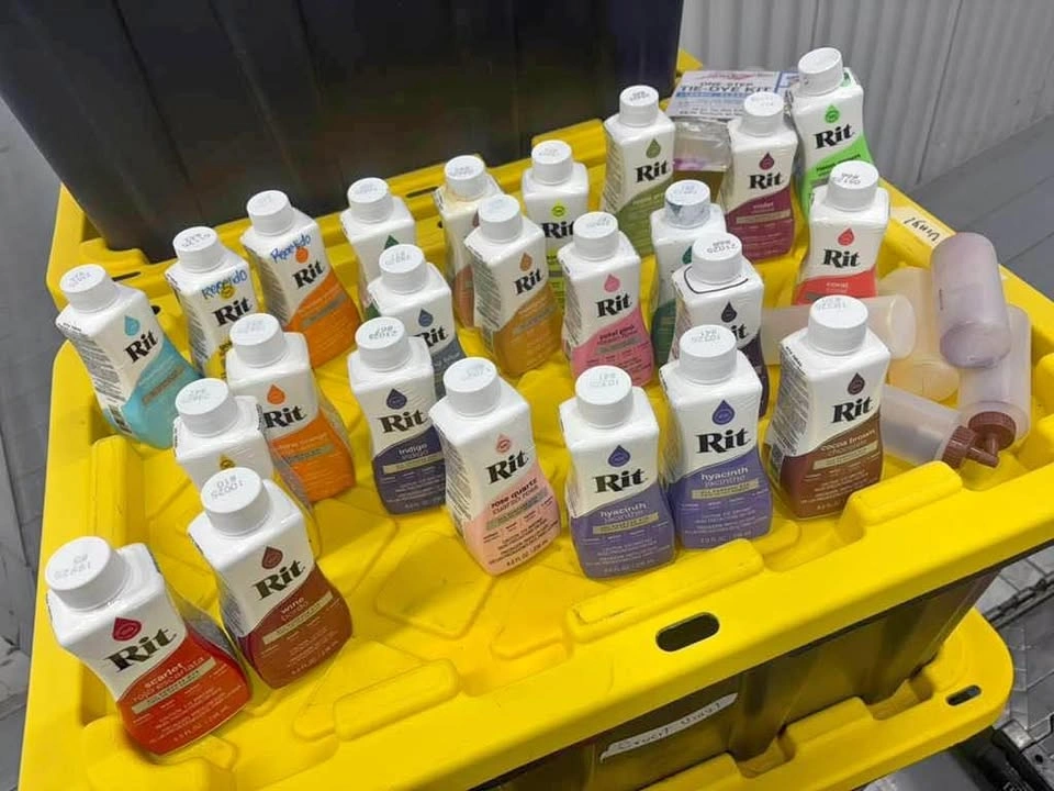 Dye for clothes