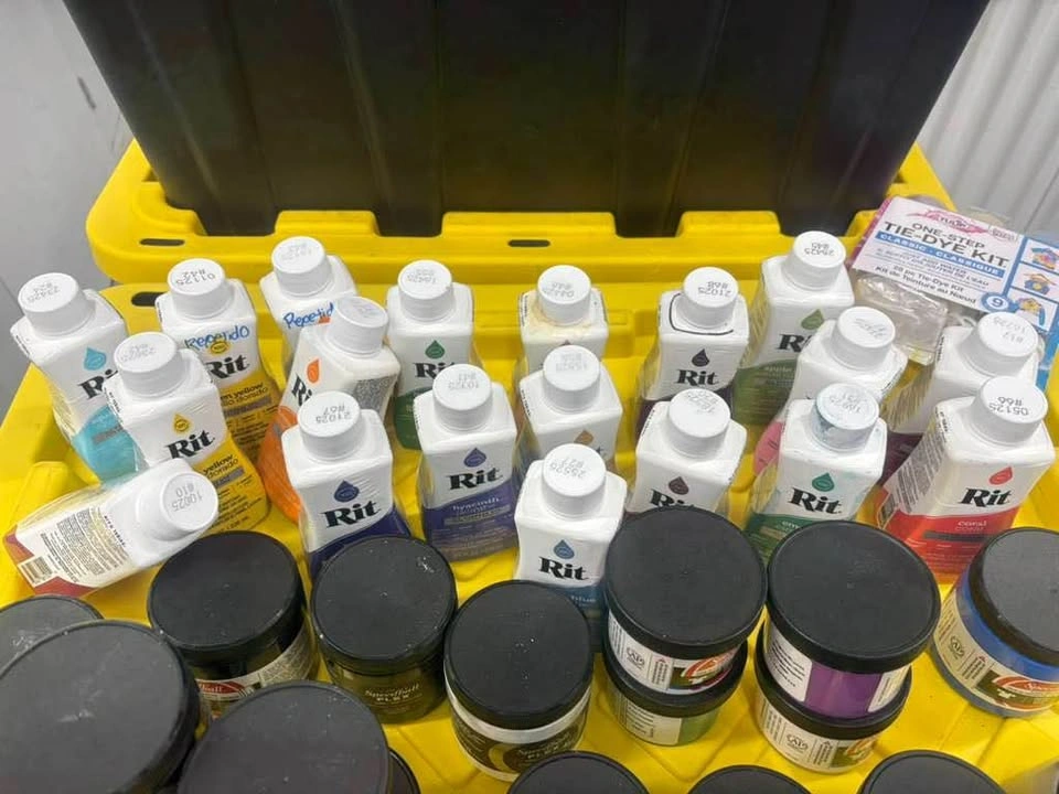 Dye for clothes - photo 2