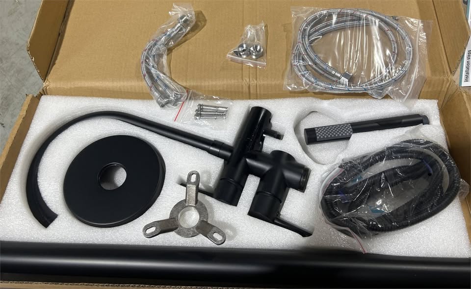 Matte Black Freestanding Tub Filler Floor Mount Bathtub Faucet - photo 5