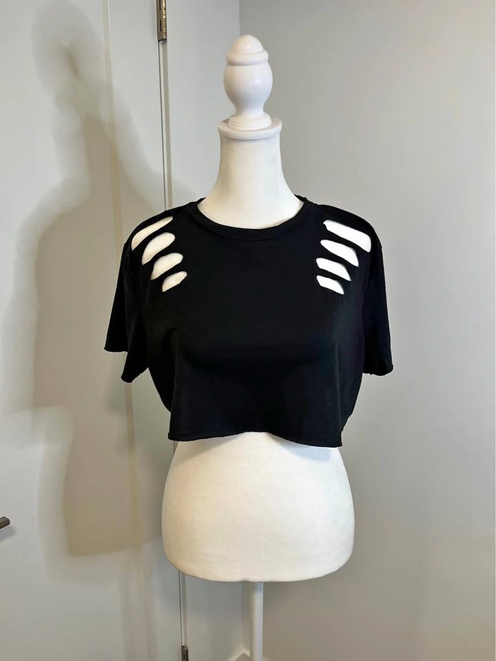 SHEIN Black Cut-Out Crop Tee