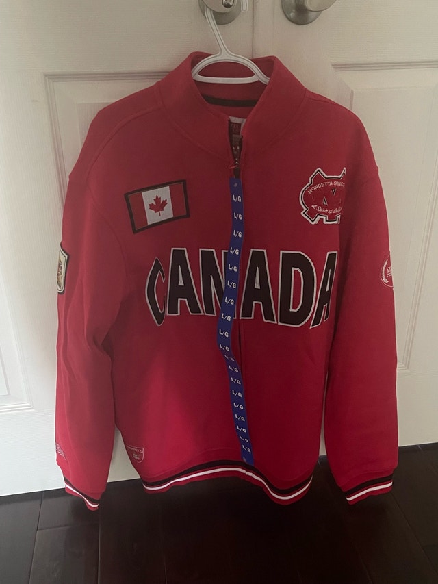 Mondetta Canada Zip Up Sweater (SIZE L)