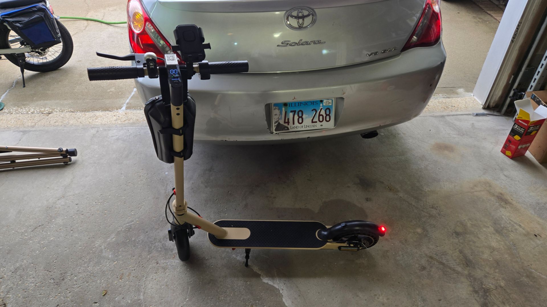 Tan/Beige Electric Scooter | 350W | 19MPH | 22 Mile Range - photo 2