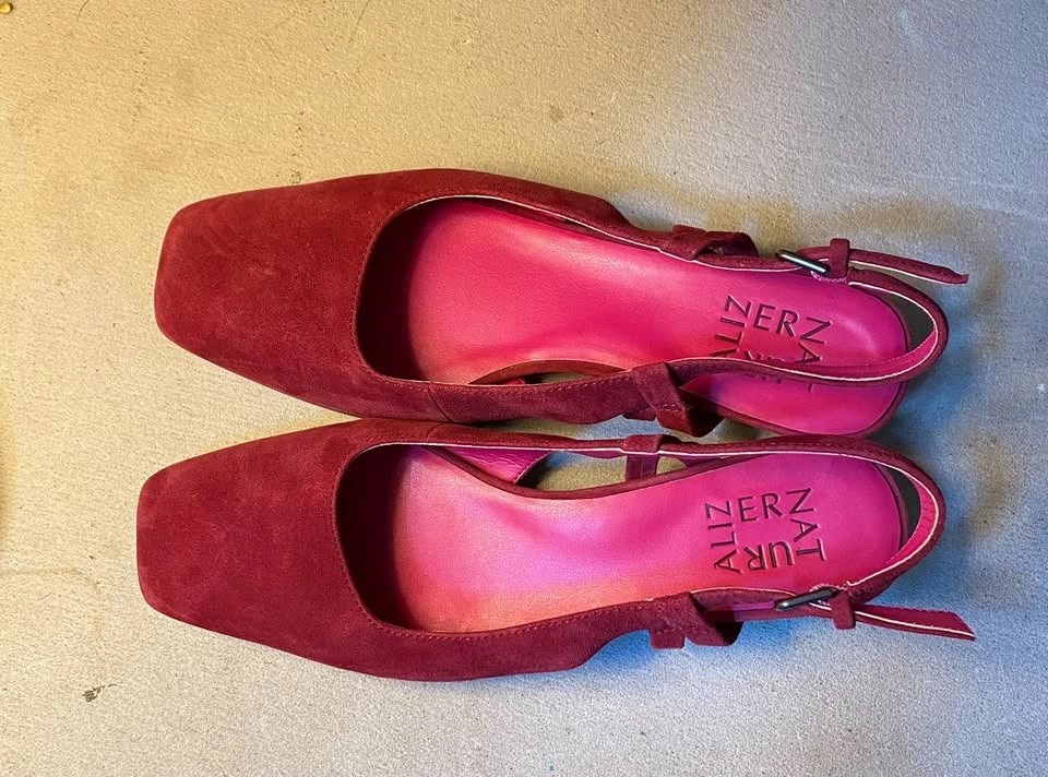 Naturalizer Red/Maroon Suede Slingback Size 6 - photo 2