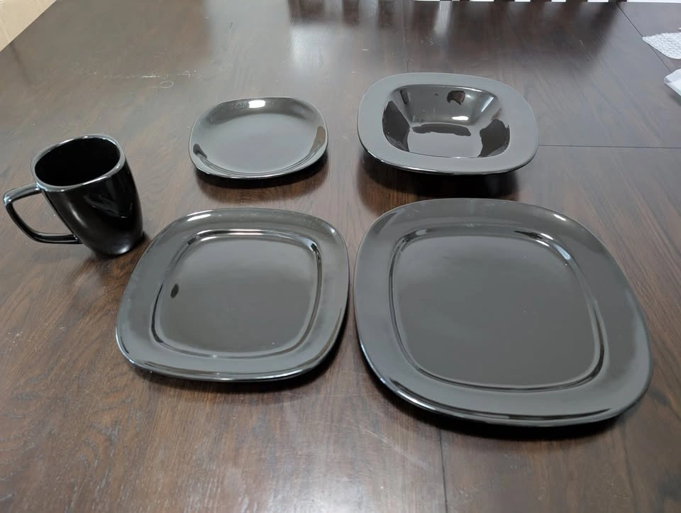 Dinner Set (for 4) Plates - Mugs - Bowls - photo 2