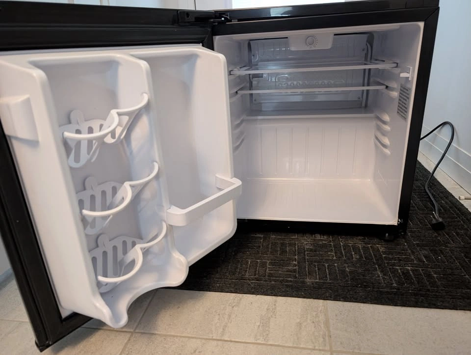 Danby 1.7 cu. ft. Black Mini Fridge - Great for Dorms! - photo 2