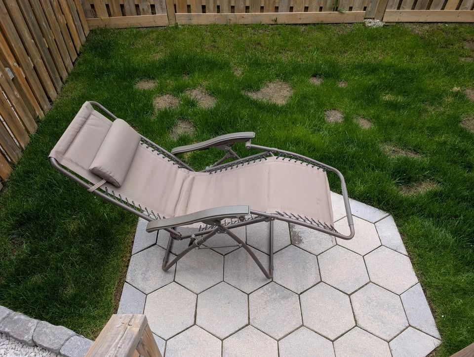 Zero Gravity Chair - LIKE NEW - photo 2