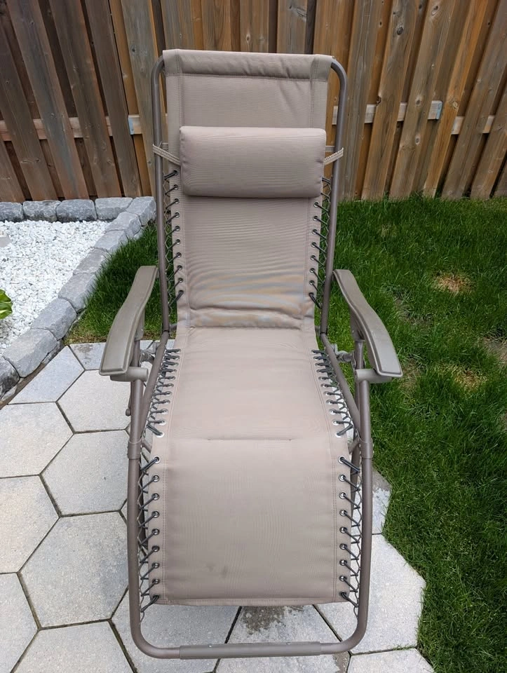 Zero Gravity Chair - LIKE NEW - photo 3