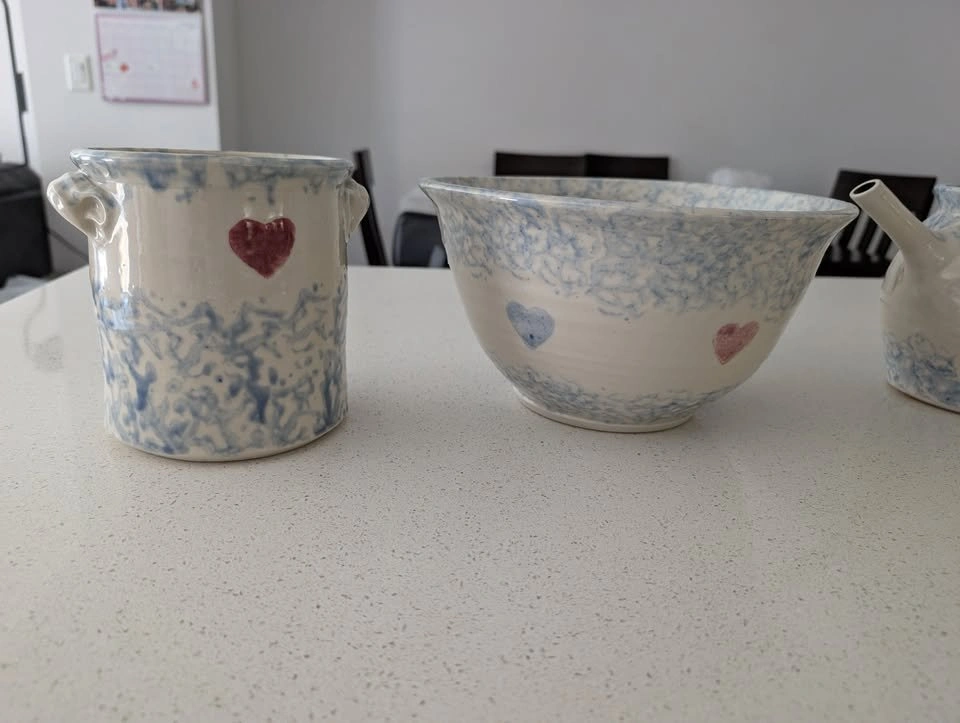 Various Vintage Ceramic Heart Bowls & Containers - photo 2