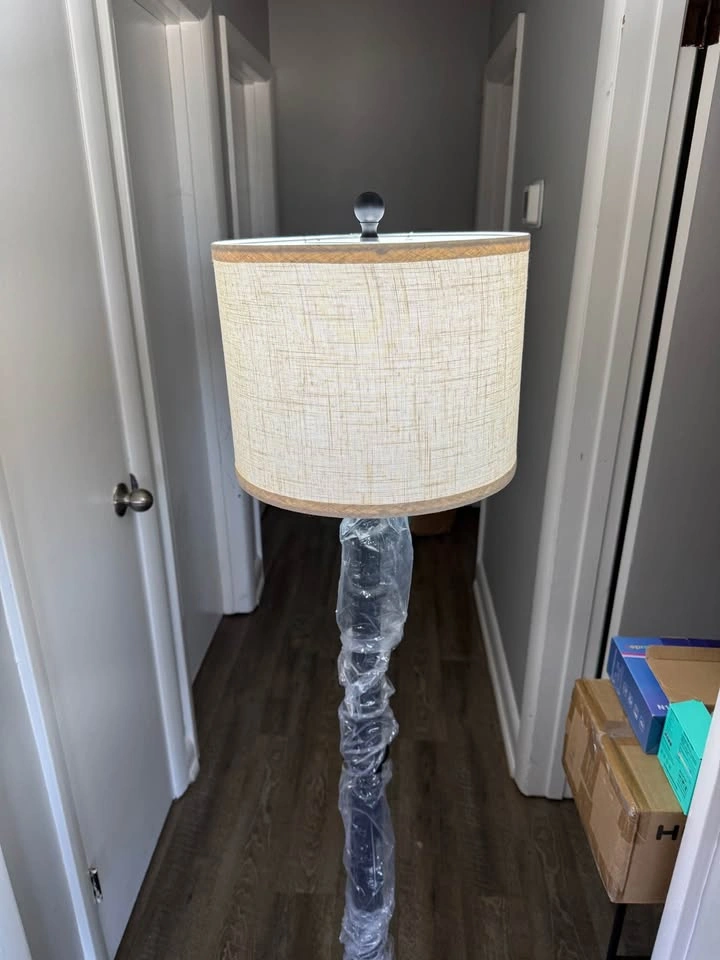Vintage Farmhouse Floor Lamp - photo 4