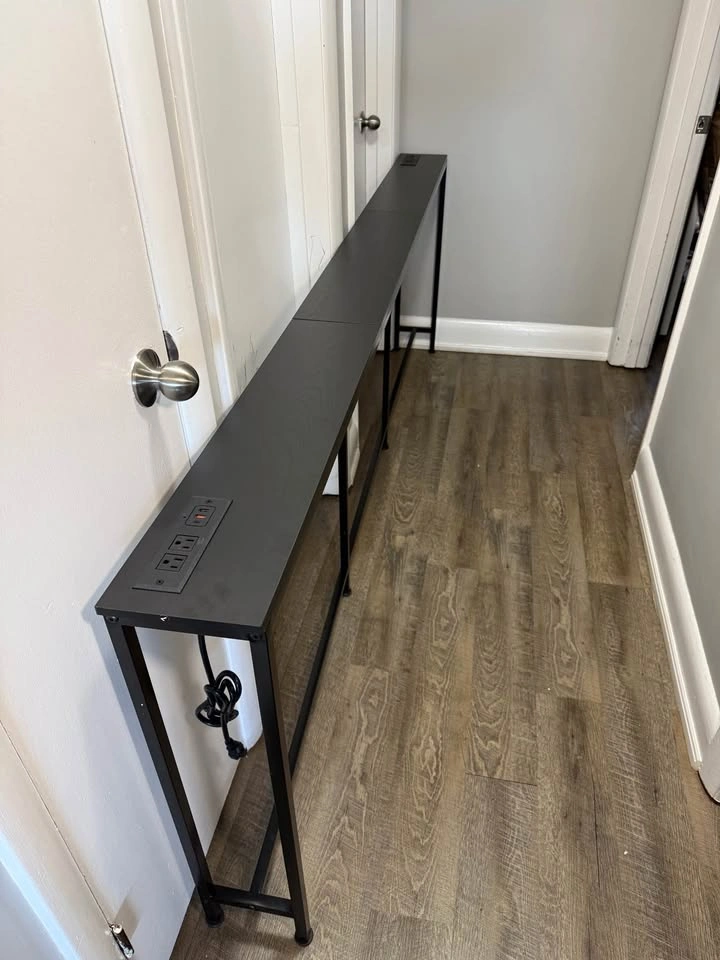 Console table with two outlets - photo 2