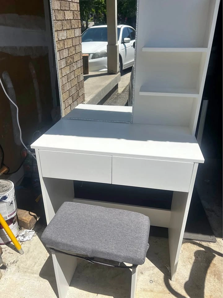 Vanity Desk w/ LED lights and Stool w/ cushion