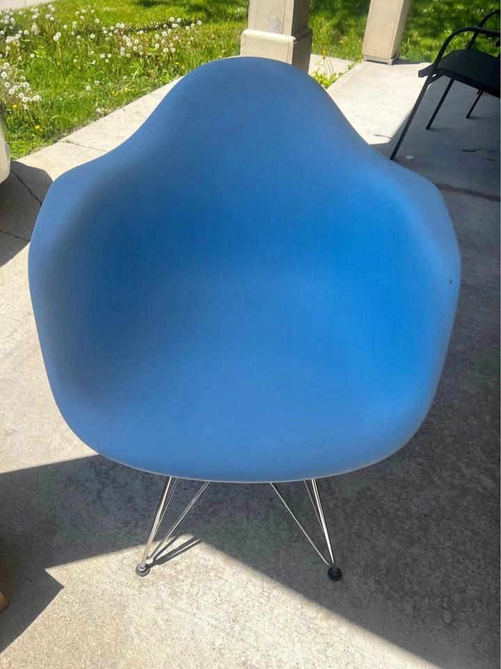 Light blue chair