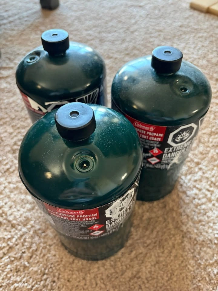 3 Coleman Propane Tanks - photo 3