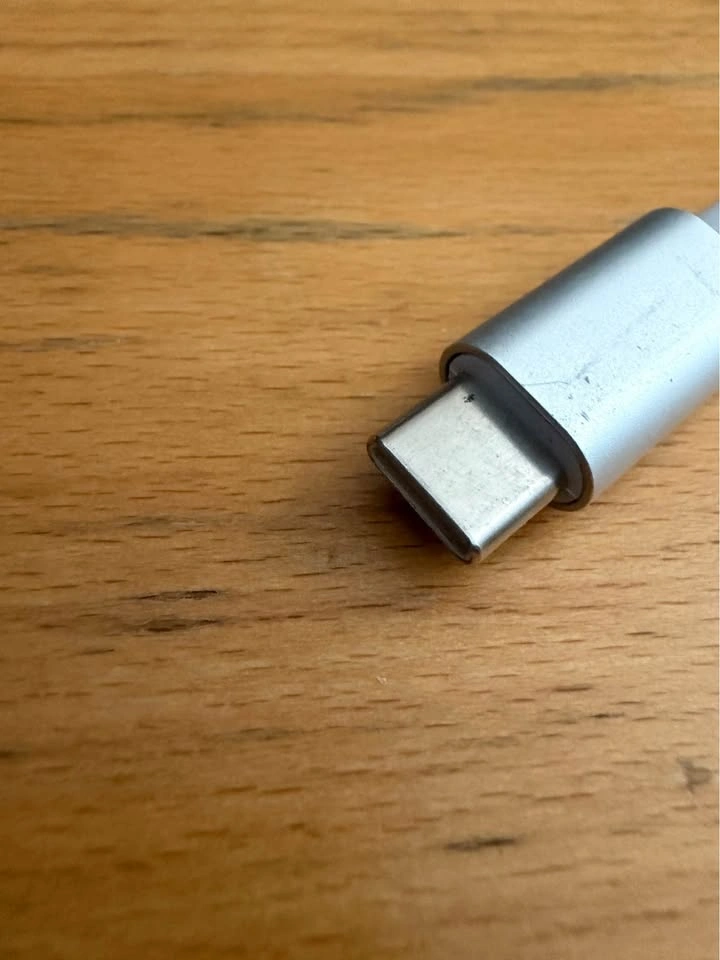 USB-C to HDMI Adapter - photo 3