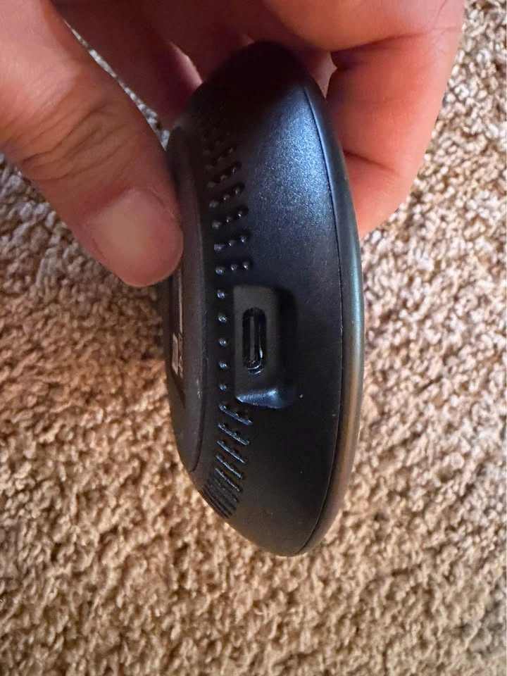 Samsung Wireless Charger - photo 2