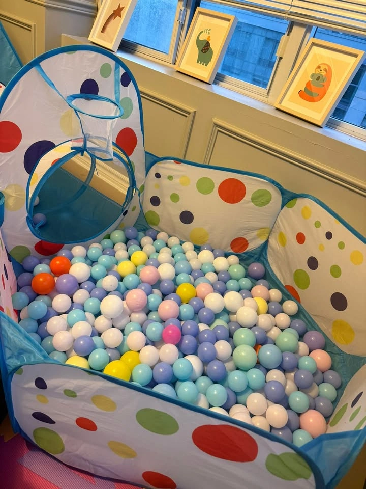 Kids 3-in-1 Ball Pit Play Tent with Tunnel & Basketball Hoop + B - photo 3