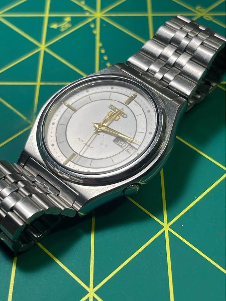 Vintage Seiko 5 Watch - 1982 - Serviced - photo 4