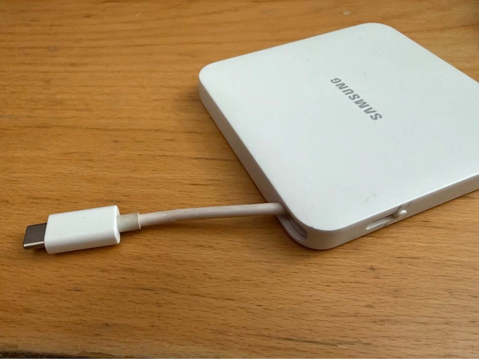 Samsung multiport adapter - photo 5