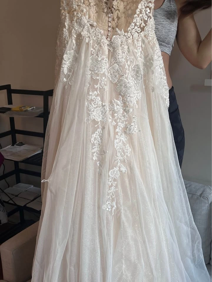 Wedding Dress - photo 4