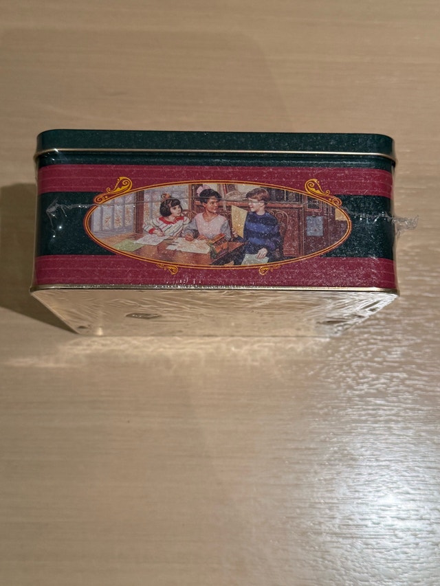 Vintage Limited Edition 1994 Crayola Tin Sealed - photo 4
