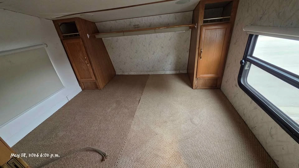 Komfort Fifth Wheel Travel Trailer - photo 3