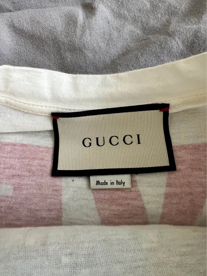 Gucci Tshirt "Loved" size M 9.5/10 Condition - photo 3